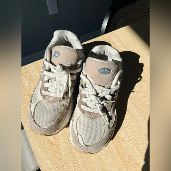 New Balance 2002R - Picture 6 of 8